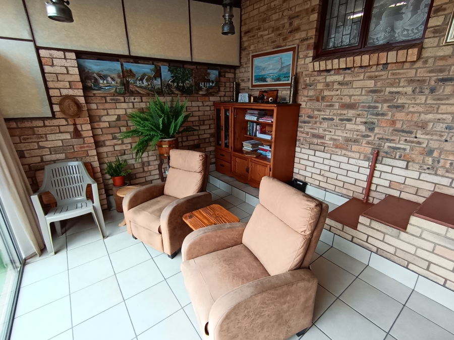 3 Bedroom Property for Sale in Jeffreys Bay Central Eastern Cape